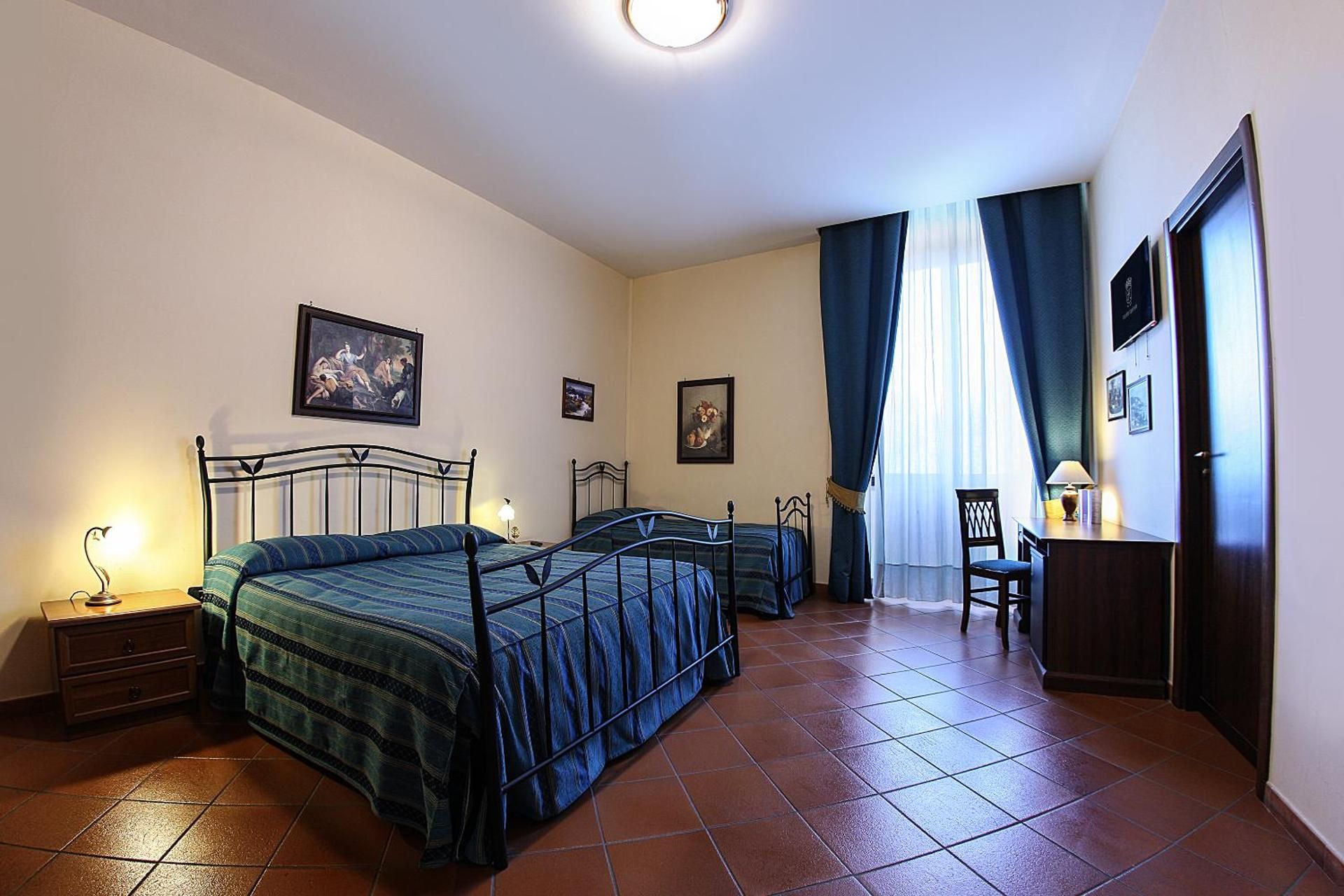 undefined Grand Hotel Capodimonte 10