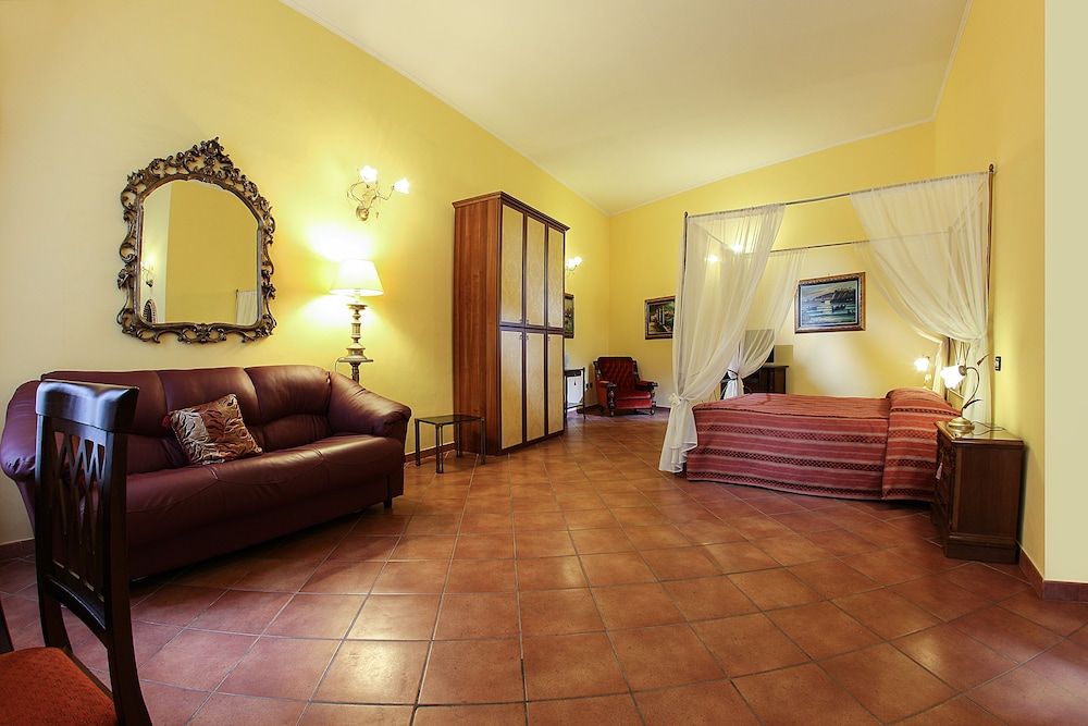 Grand Hotel Capodimonte Junior Suite 3