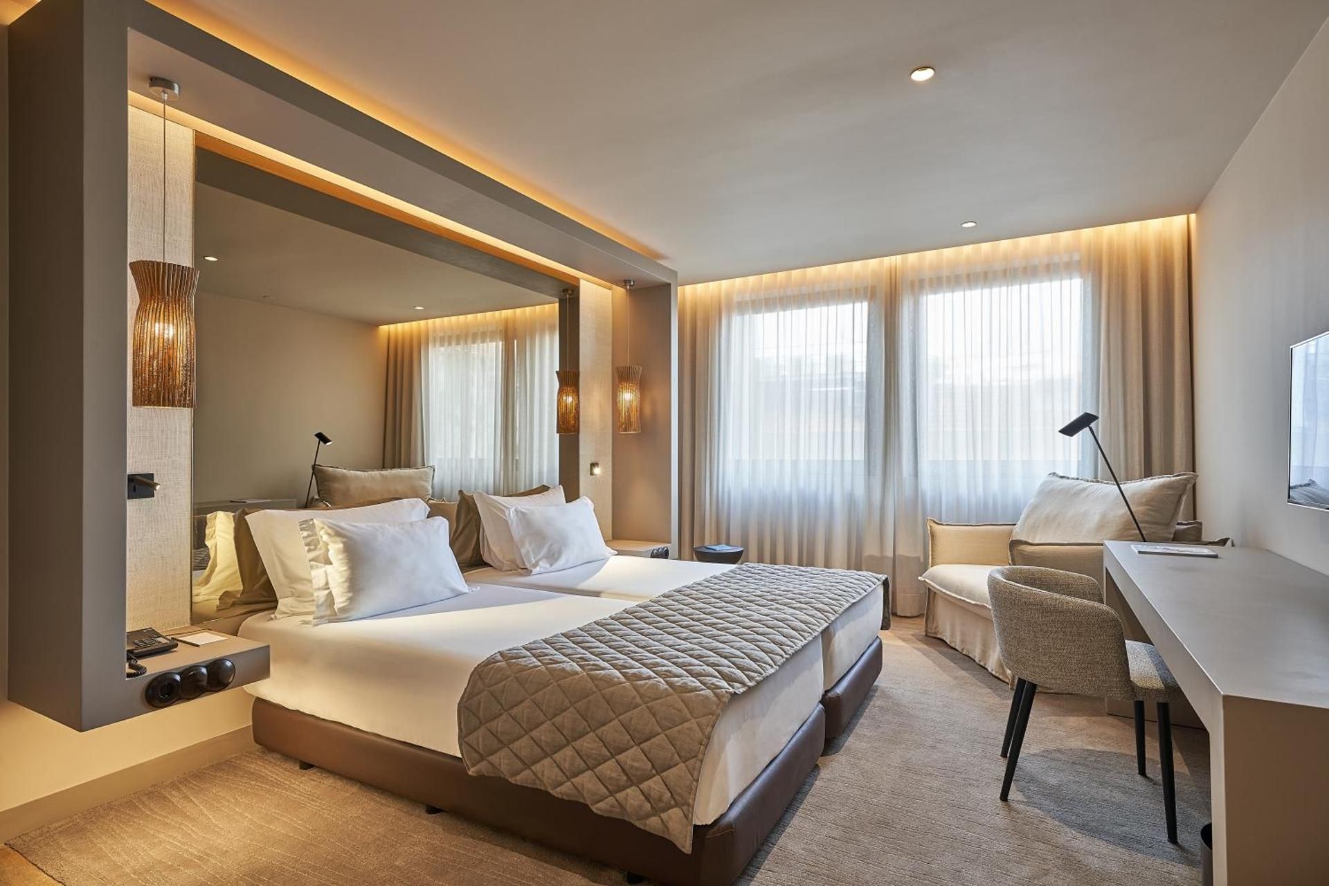 Tribune Room for 2 Adults