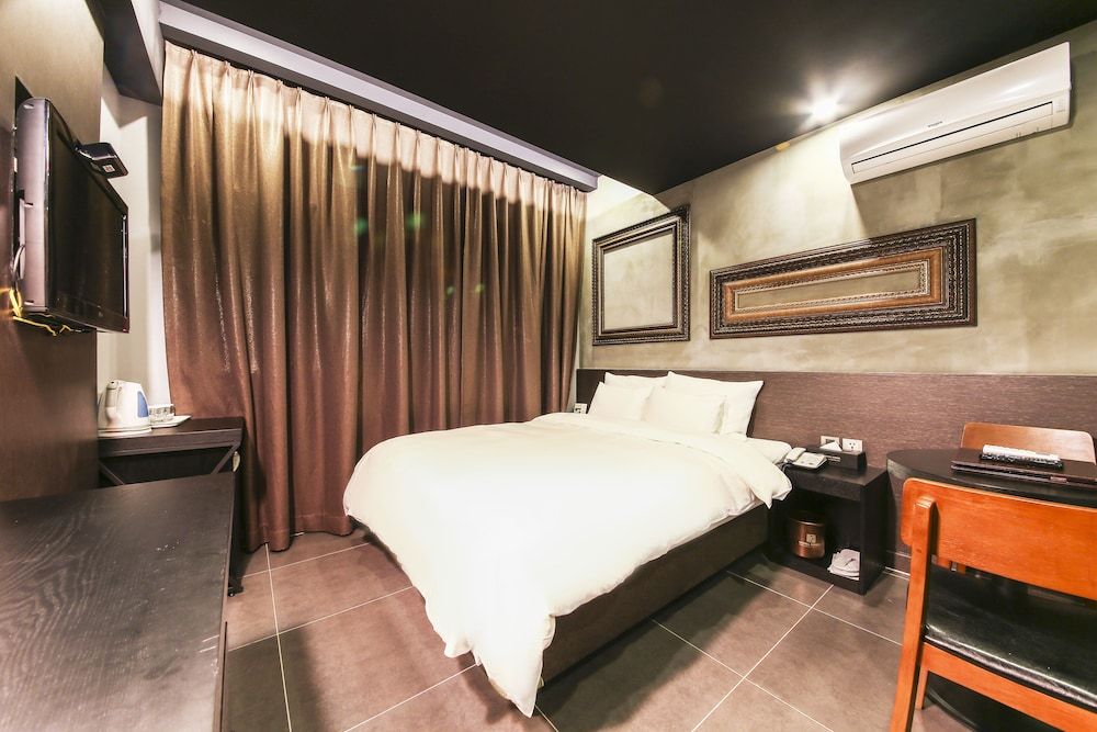 Hotel Kobos Standard Double Room, 1 Bedroom, Non Smoking 5