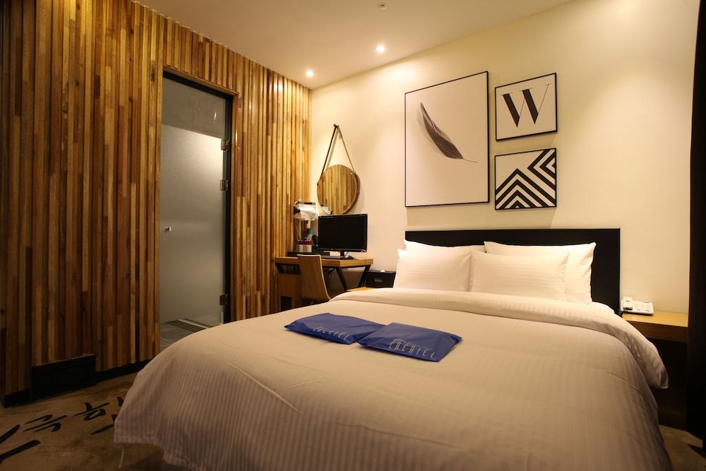 Hotel Kobos Standard Double Room, 1 Bedroom, Non Smoking 2