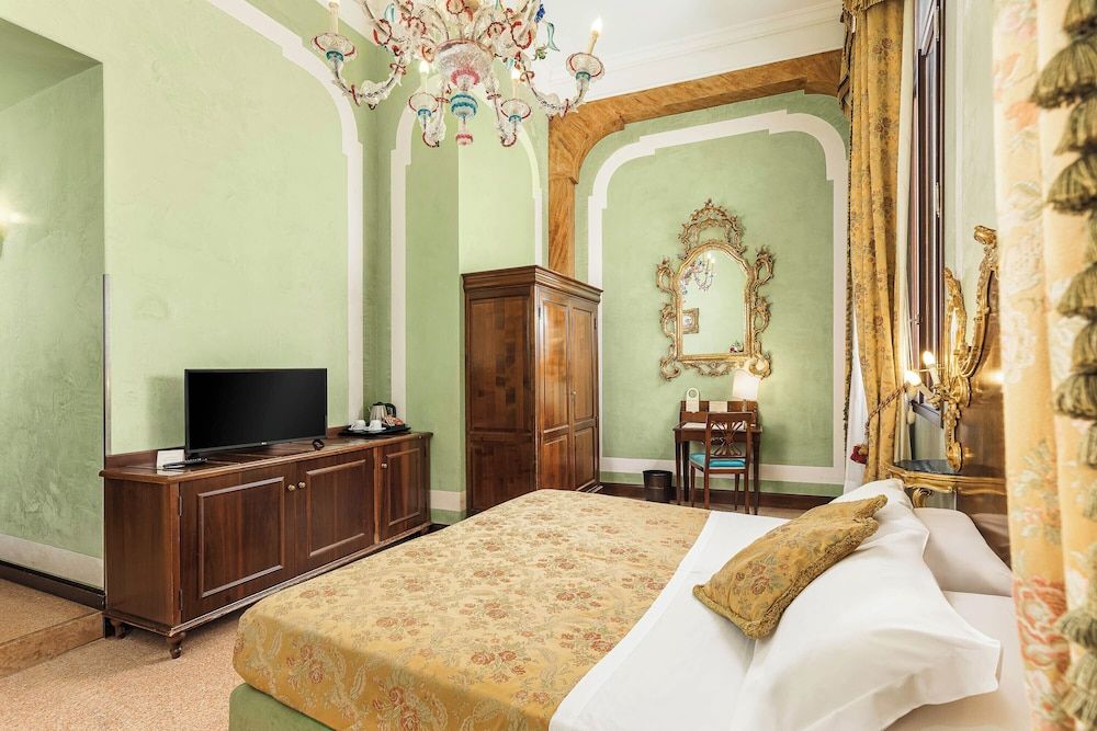 undefined Hotel San Moisè 8