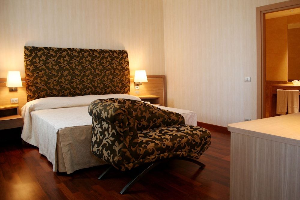 Poli Hotel Superior Double Room