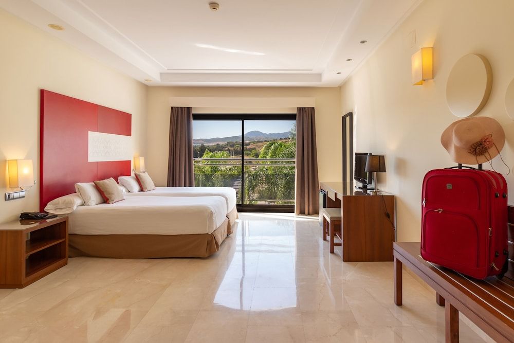 Classic Room (1 adult + 1 child)
