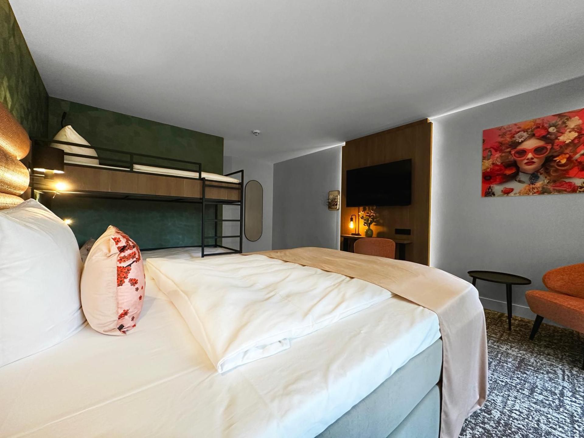 Premium Quadruple Room