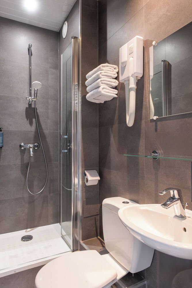 Hôtel Coypel by Magna Arbor Classic Double Room 6