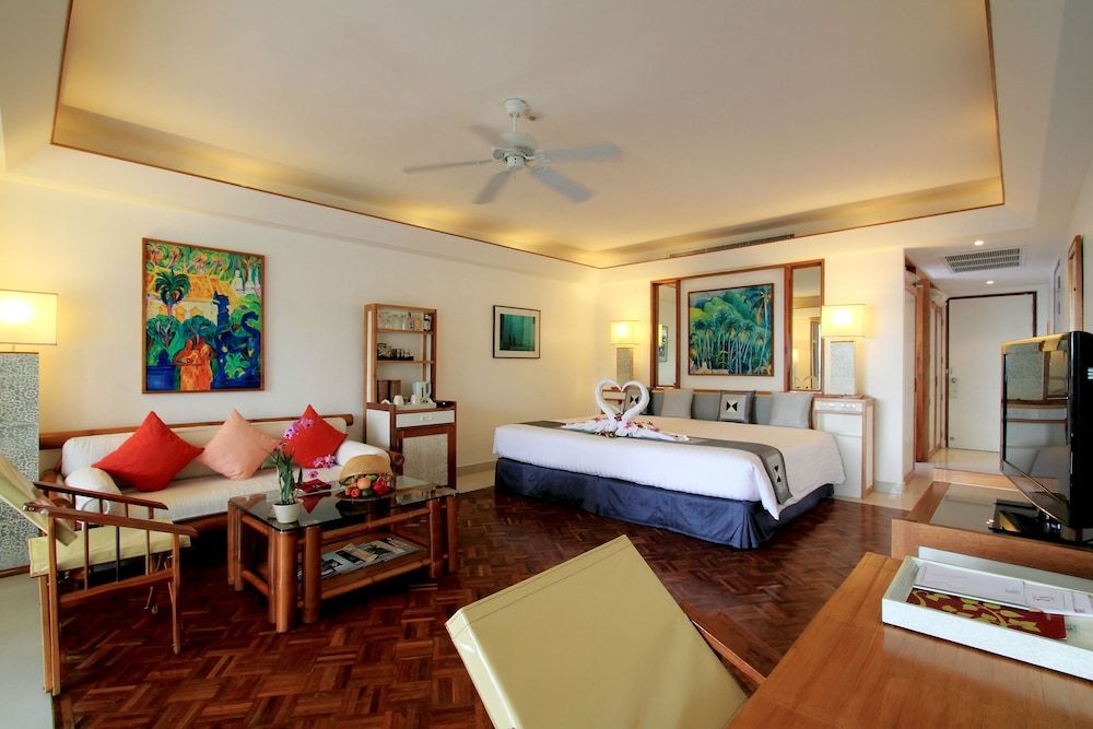 Standard Suite (Royal Wing)