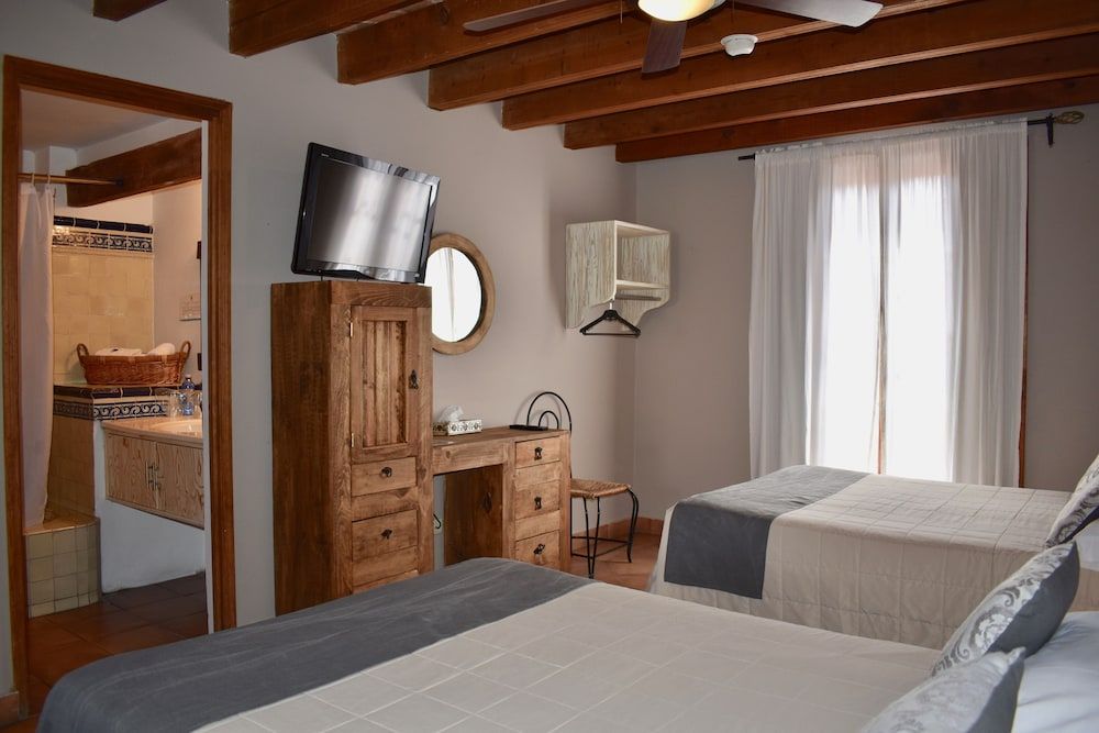 Standard Room, 2 Double Beds