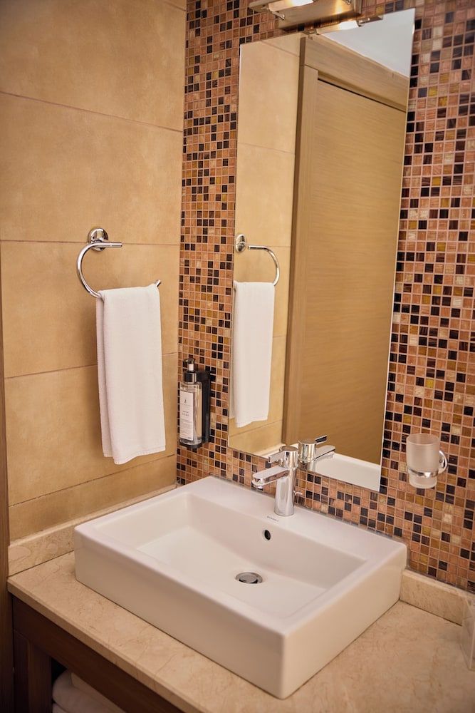 Avantgarde Urban Levent Deluxe Double or Twin Room 9