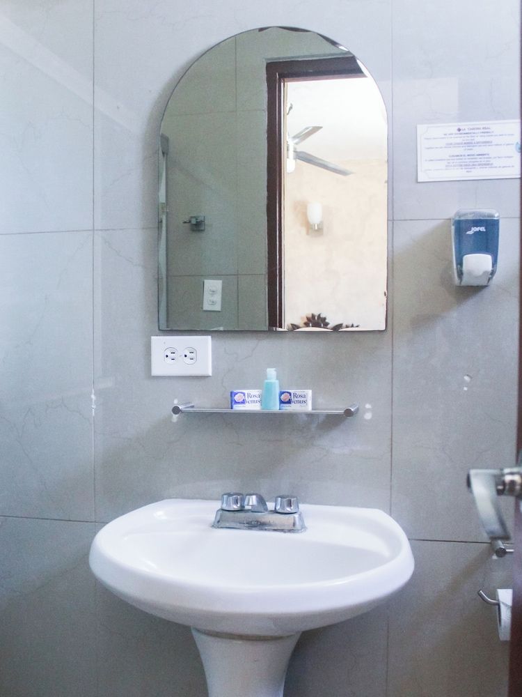 Hotel La Casona Real Standard Double Room, 2 Queen Beds 9