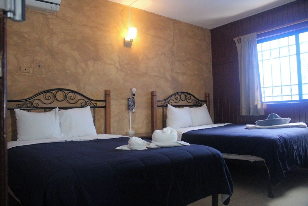Hotel La Casona Real Standard Double Room, 2 Queen Beds 3