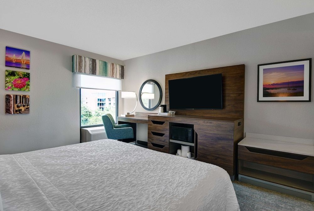 Room, 1 King Bed, Non Smoking