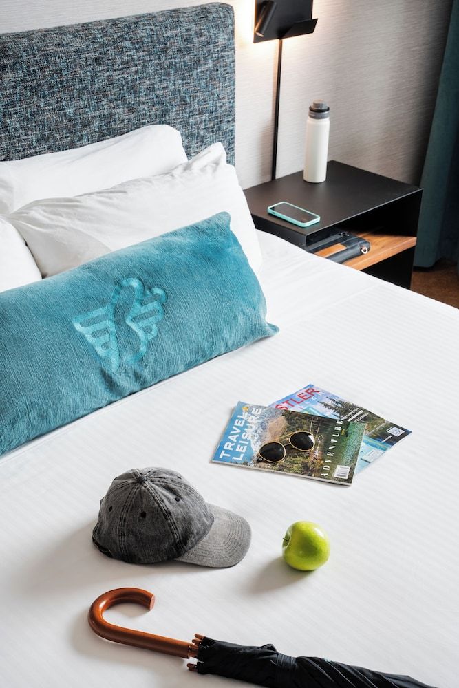 undefined The Burrard 10