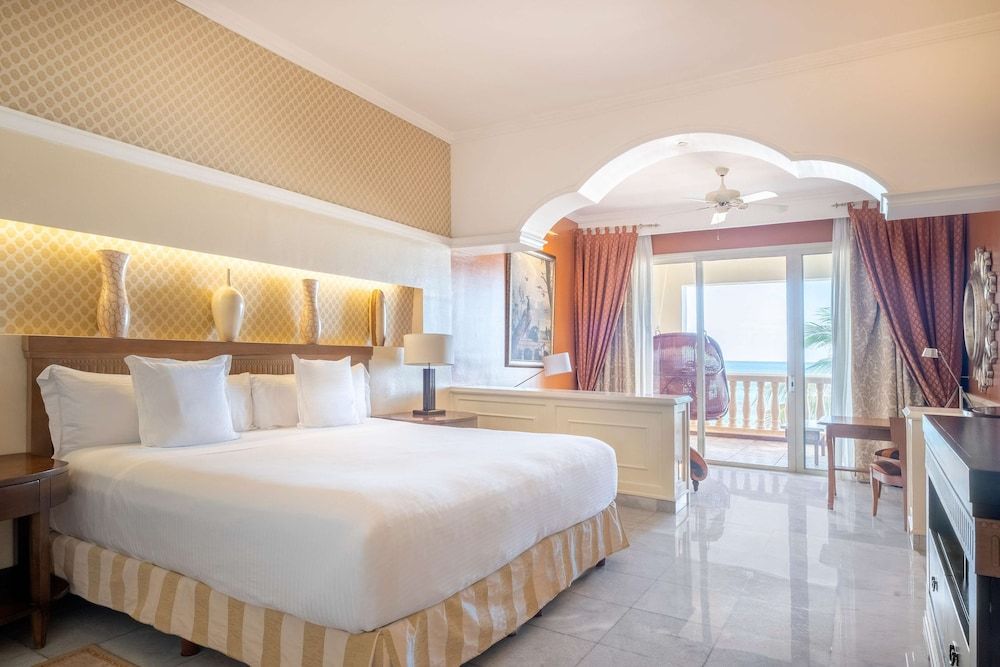 Panoramic Suite, Oceanfront (Butler Suite)