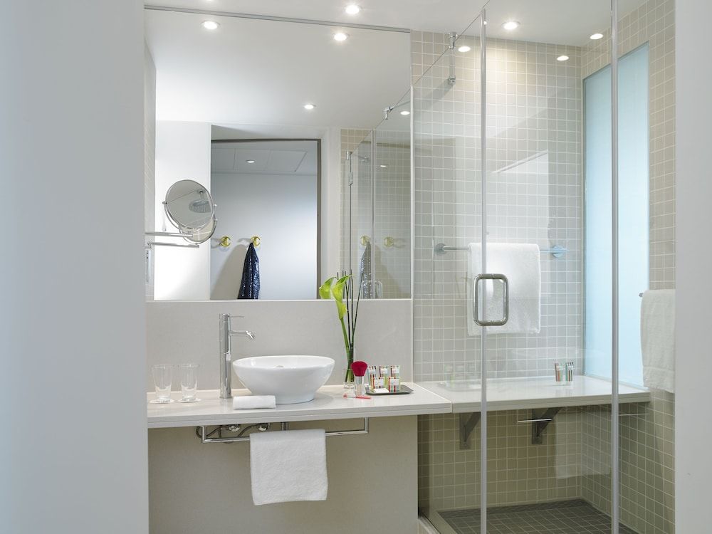 undefined The Gibson Hotel 9