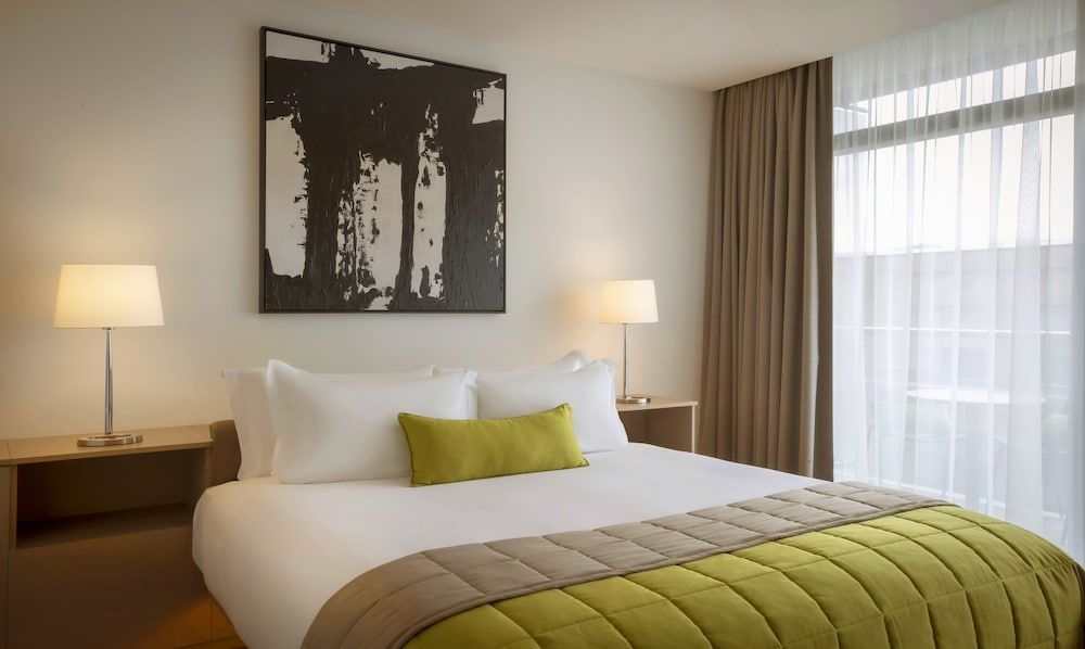 undefined The Gibson Hotel