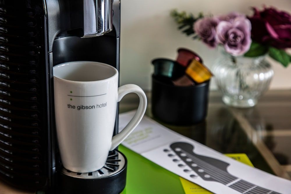 The Gibson Hotel Superior Double Room 5