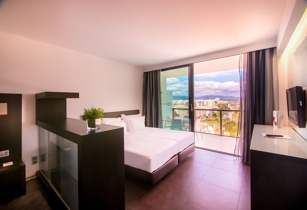 RR Hotel da Rocha Family Suite, City View (3 Adults) 3