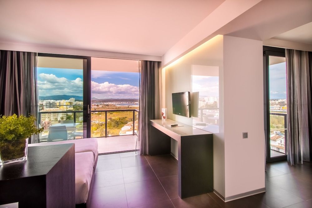 RR Hotel da Rocha Family Suite, City View (3 Adults) 9