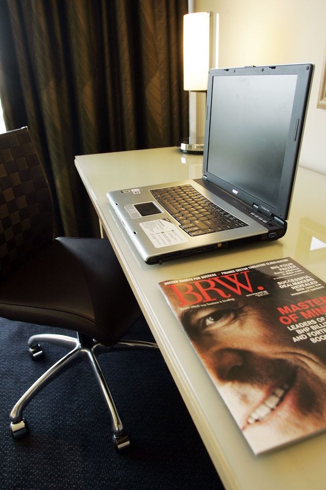 Mercure Melbourne Albert Park Standard Room, 1 King Bed 6