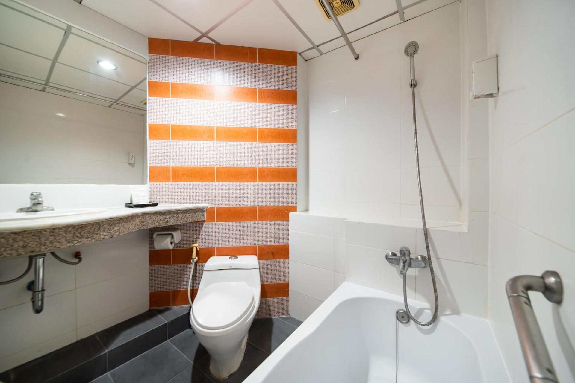 undefined Bella Express 9