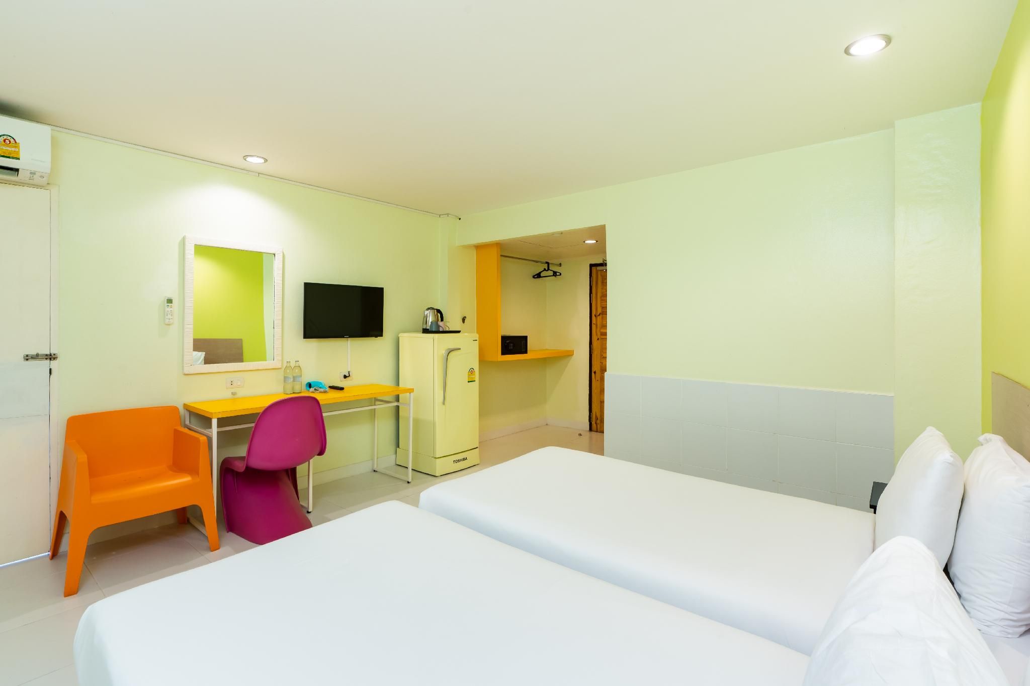 undefined Bella Express 7