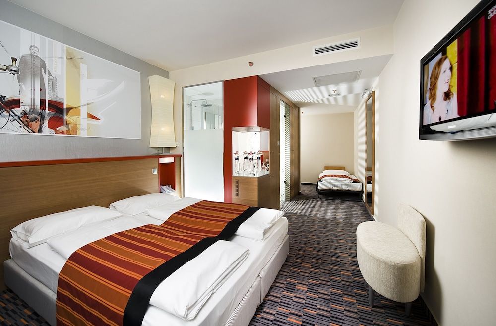 undefined Royal Park Boutique Hotel 3