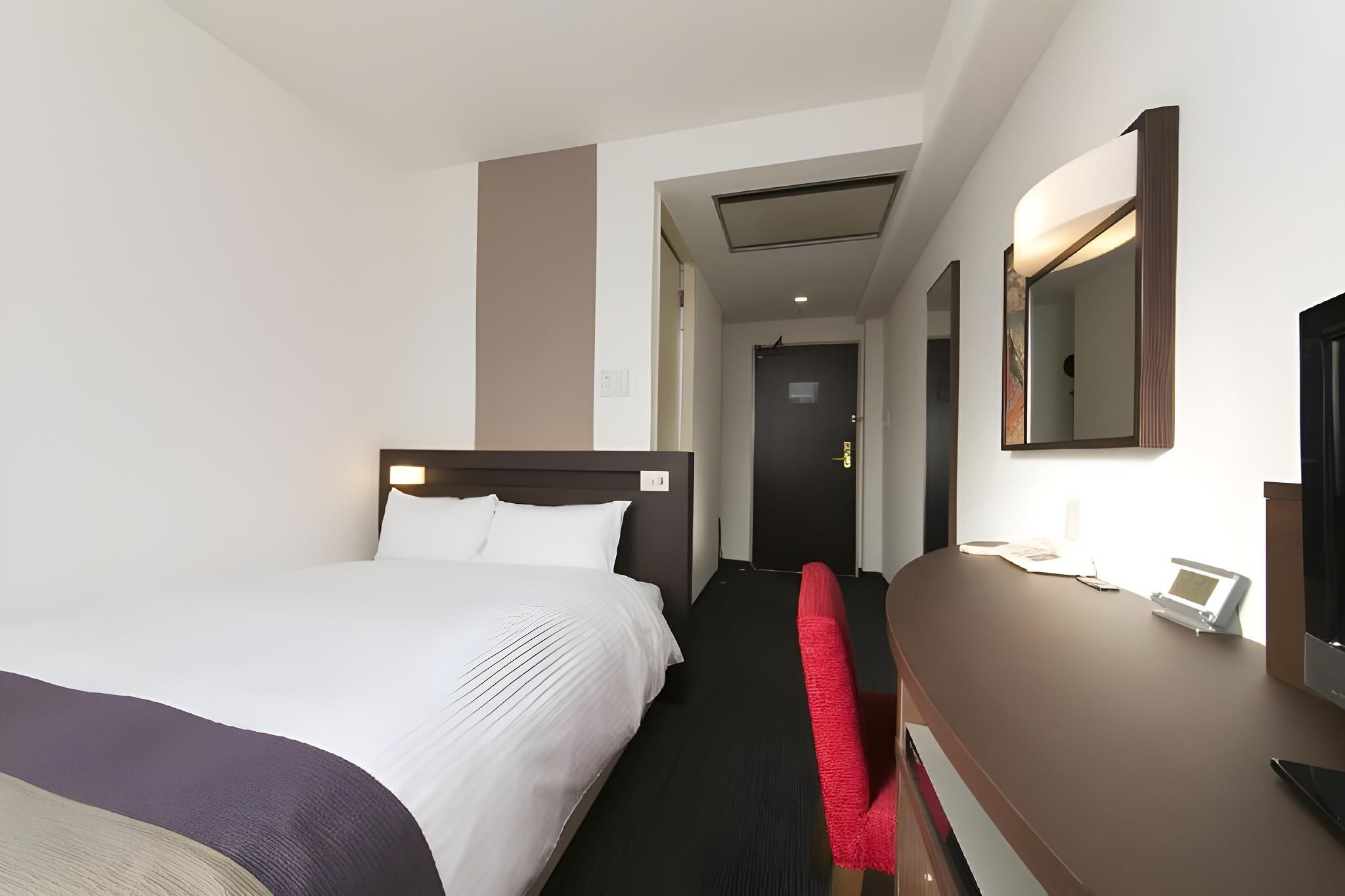 Semi Double Room - Non-Smoking