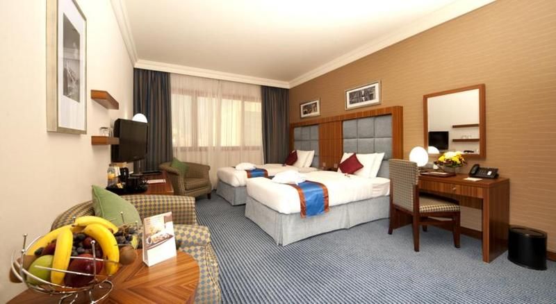 undefined City Seasons Al Hamra Hotel 10