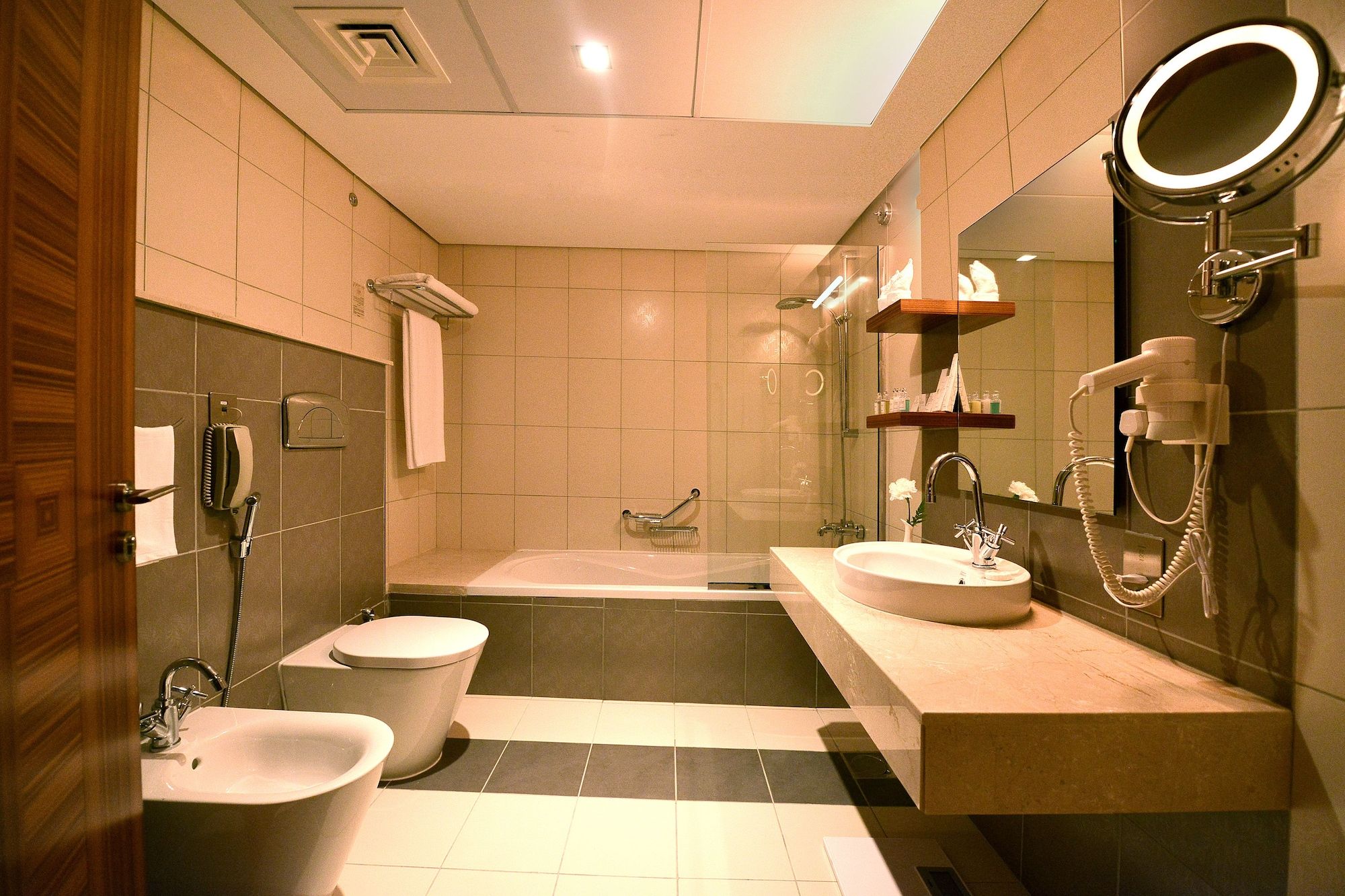 undefined City Seasons Al Hamra Hotel 9