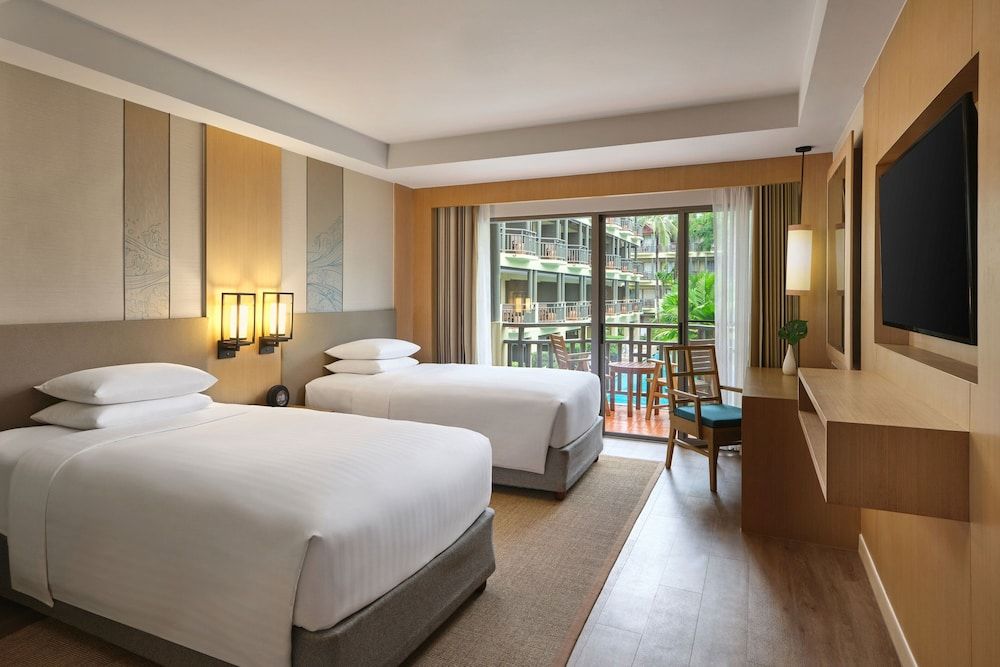 Phuket Marriott Resort & Spa, Merlin Beach Room, 2 Twin Beds, Pool View (Guest room, 2 Twins, Pool view)
