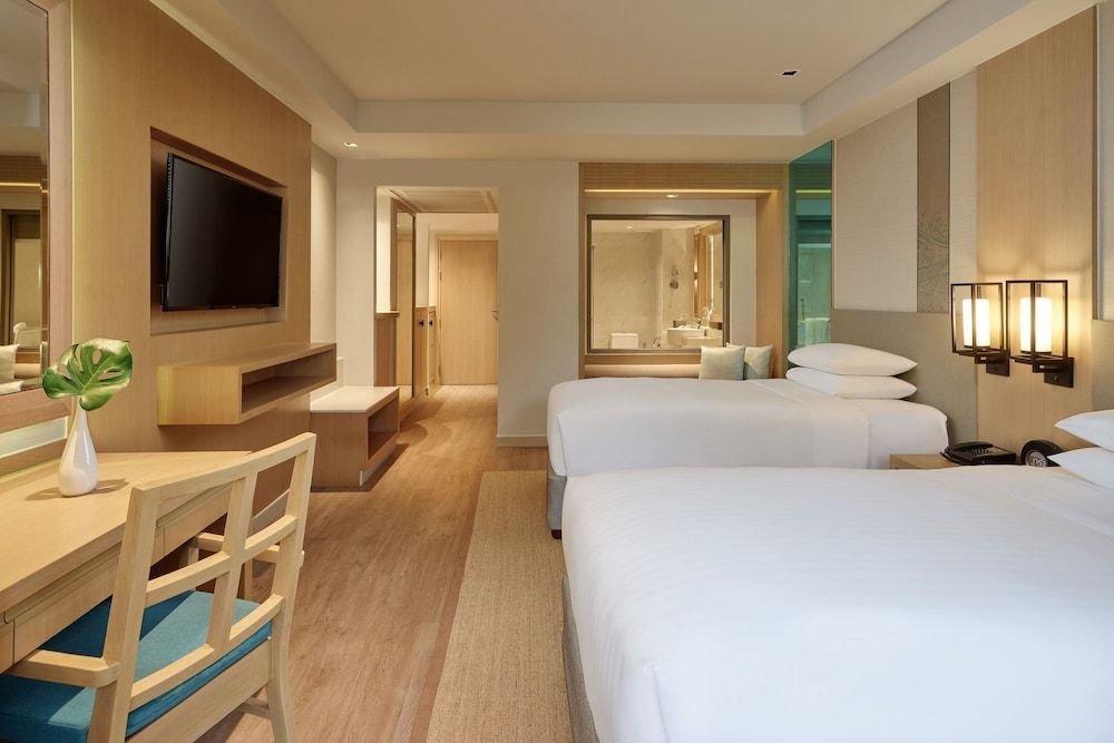 Phuket Marriott Resort & Spa, Merlin Beach Room, 2 Twin Beds, Pool View (Guest room, 2 Twins, Pool view) 2