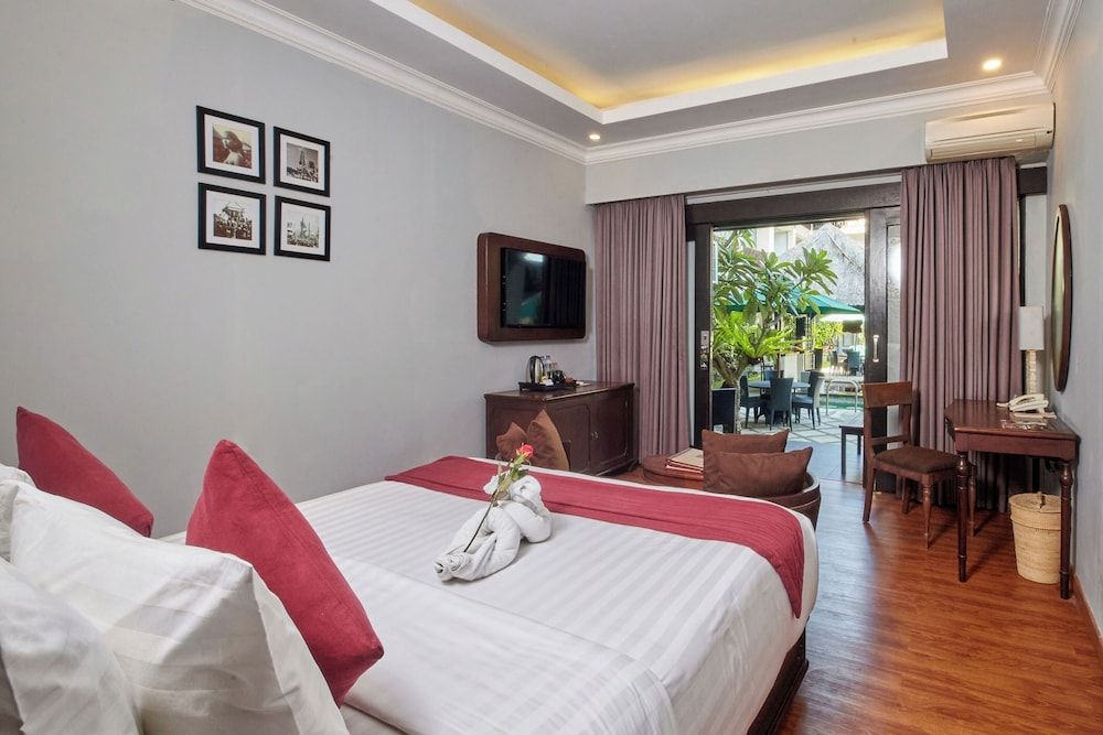 The Lokha Legian Resort & Spa Super Deluxe Double, Pool Access 9