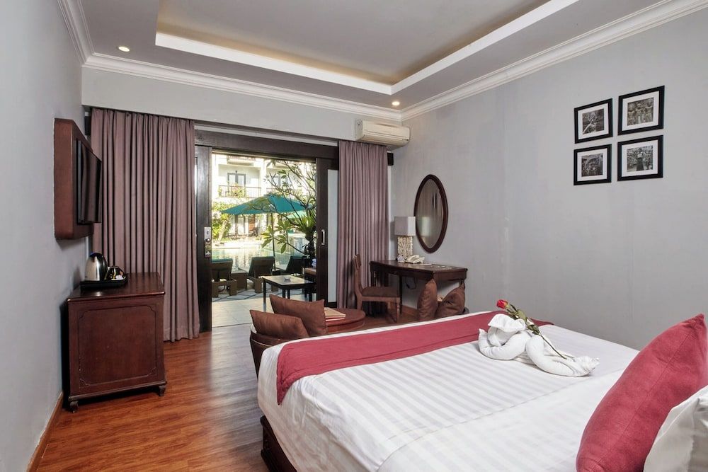 The Lokha Legian Resort & Spa Super Deluxe Double, Pool Access 6