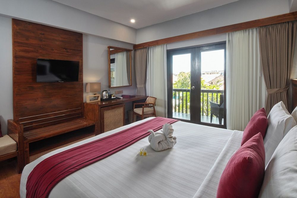 The Lokha Legian Resort & Spa Superior Room, Balcony 3