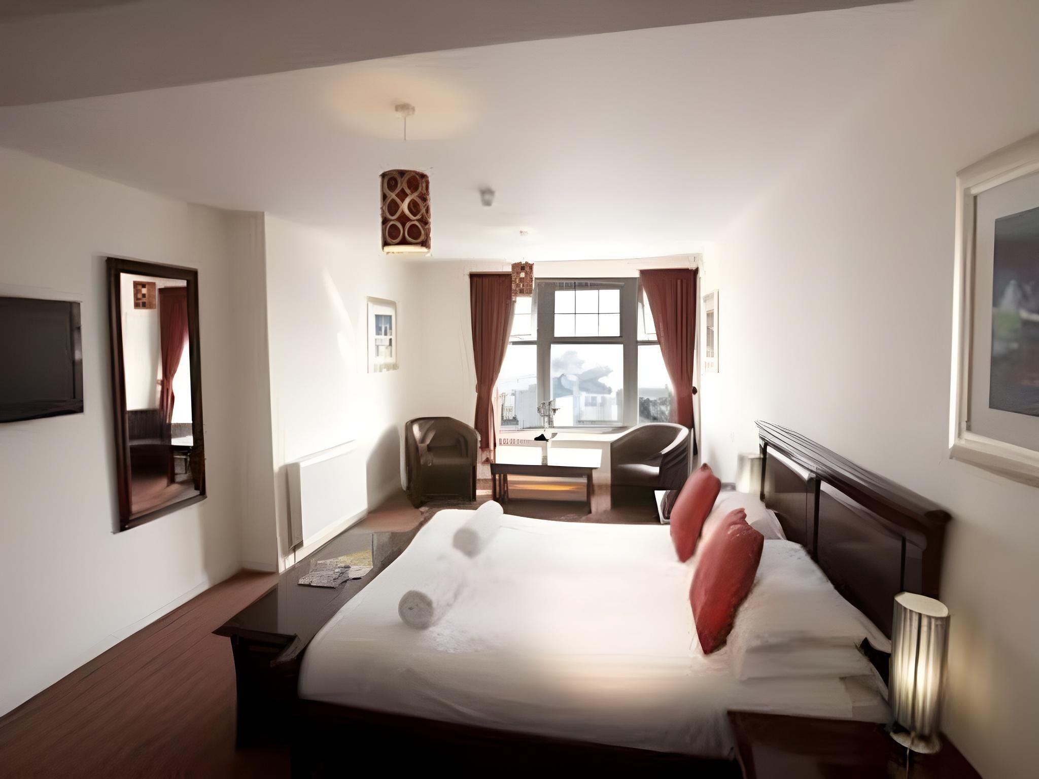 Park Central Hotel Classic Double Room with Sea View 3