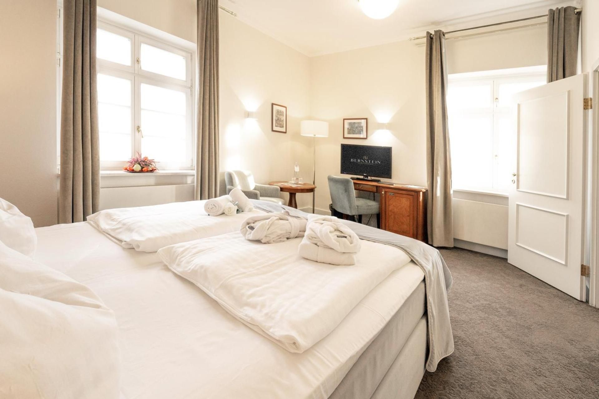 Bernstein Schlosshotel Ballenstedt Comfort Double Room 2