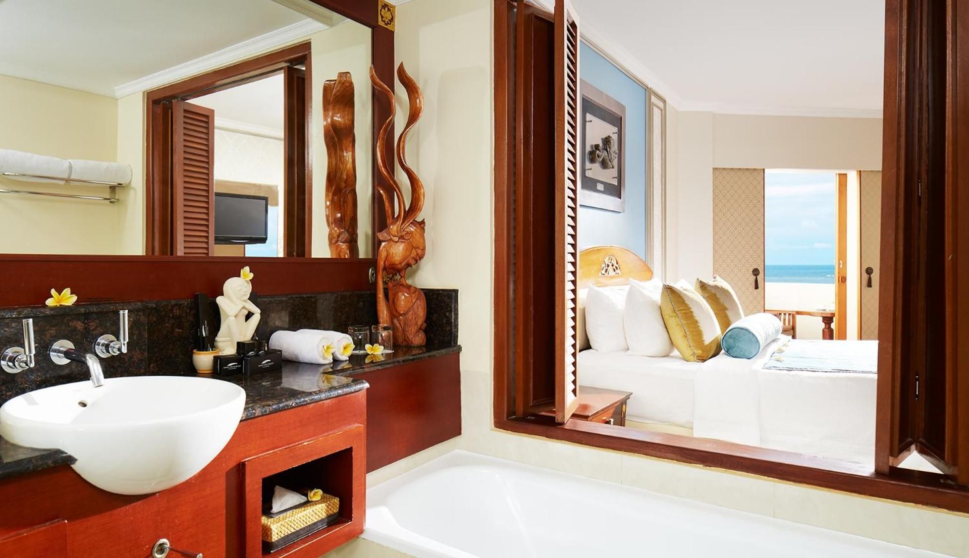Premiere Room with Sea View Non-smoking