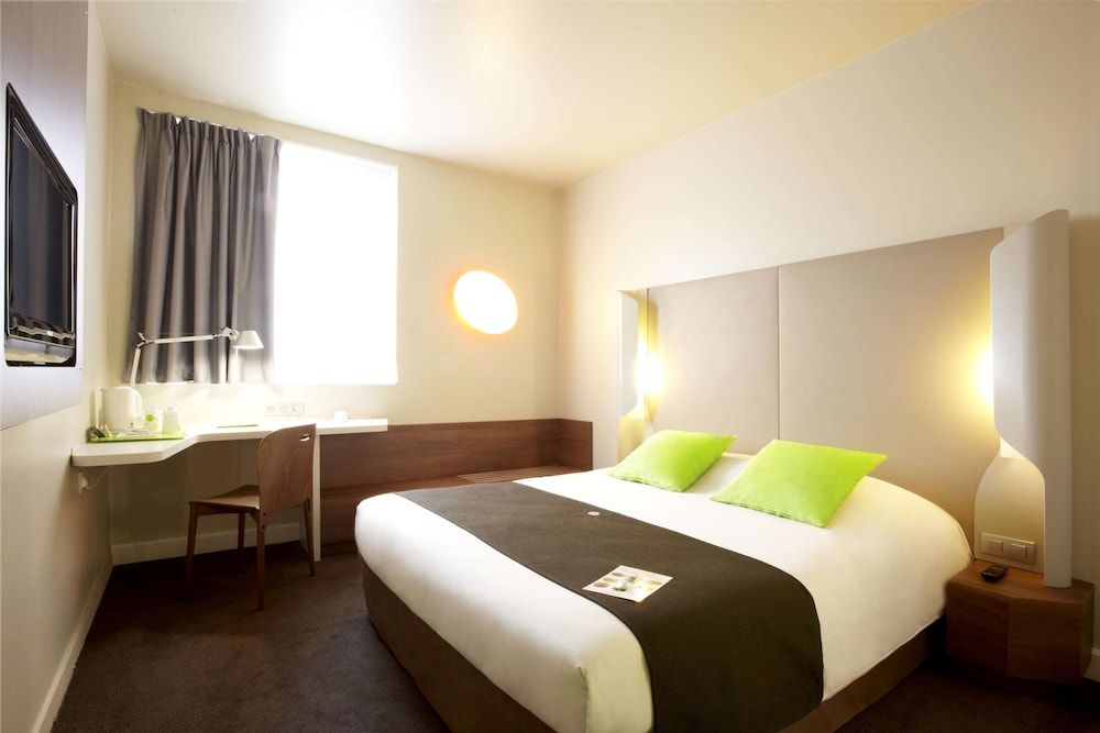 Campanile Carcassonne Est La Cite Standard Room, 2 Twin Beds 4