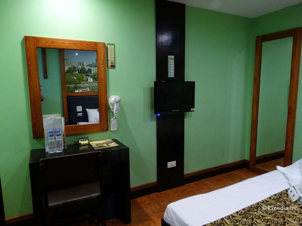 Eurotel Pedro Gil Studio, 1 Queen Bed 13