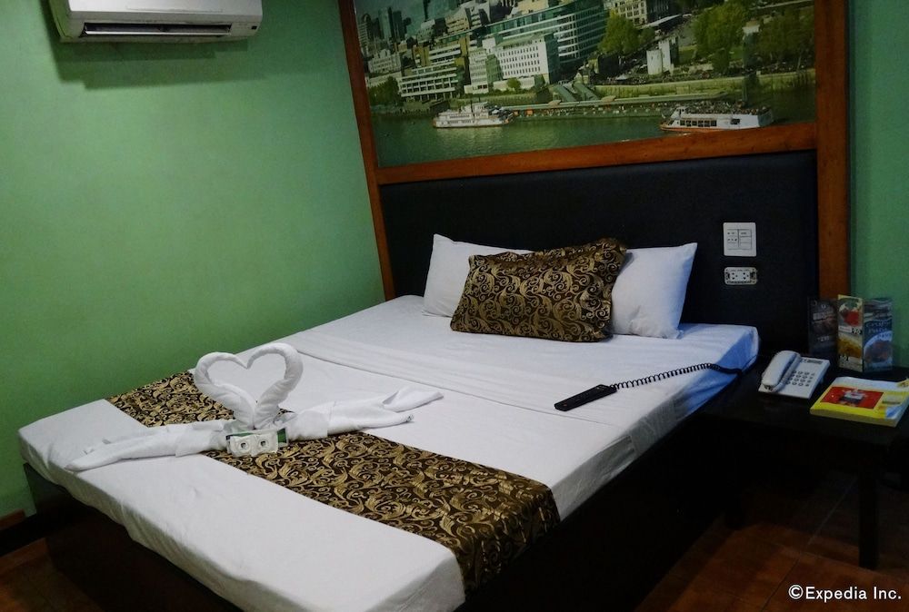 Eurotel Pedro Gil Studio, 1 Queen Bed 5