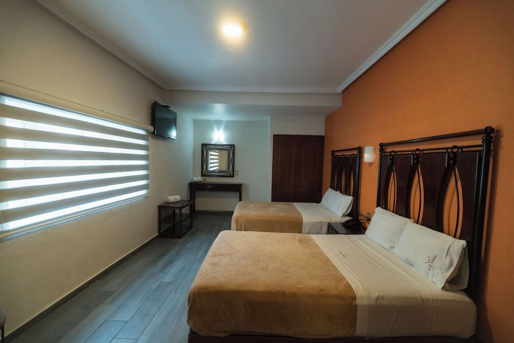 Hotel Alcazar Superior Double Room 23