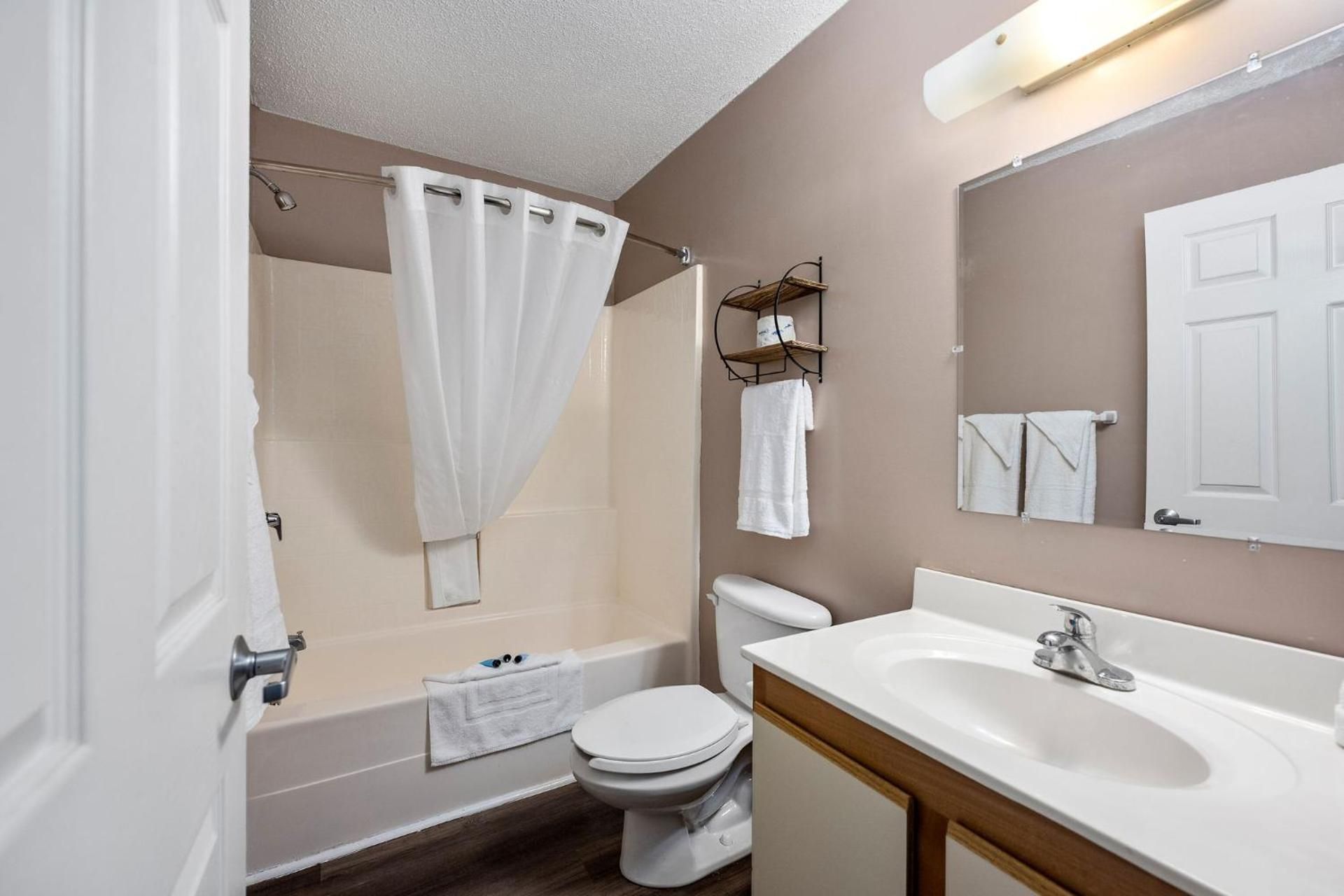 One-Bedroom Suite