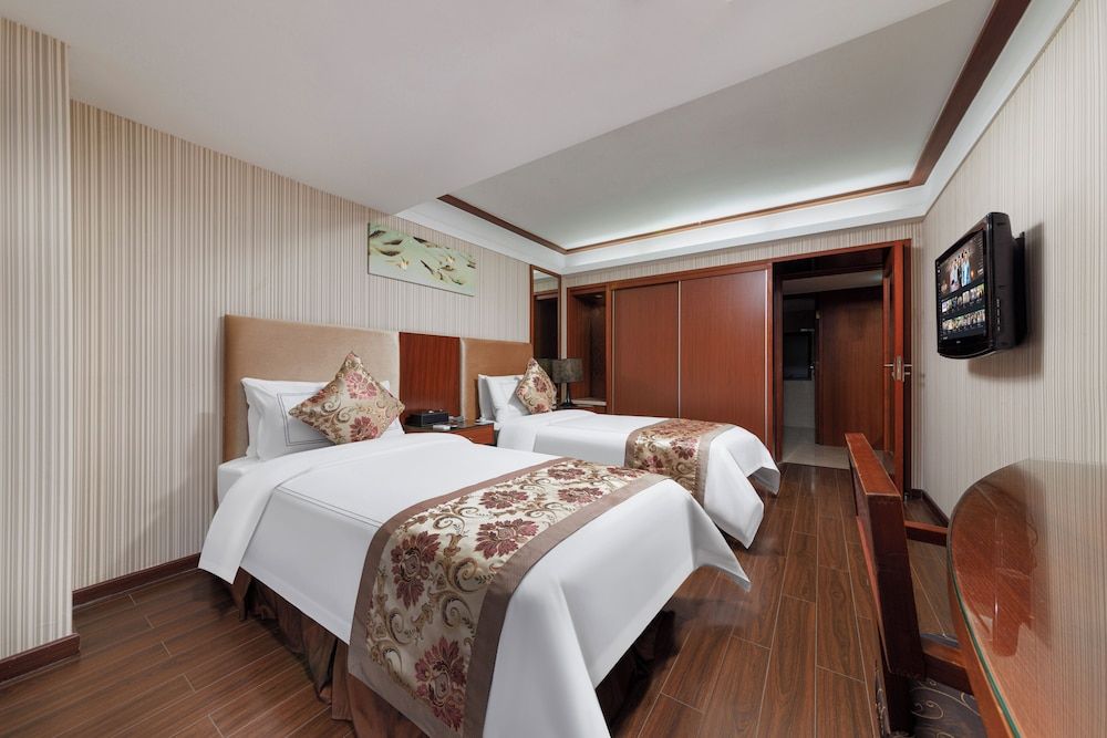 undefined Sun Flower Hotel and Residence 6