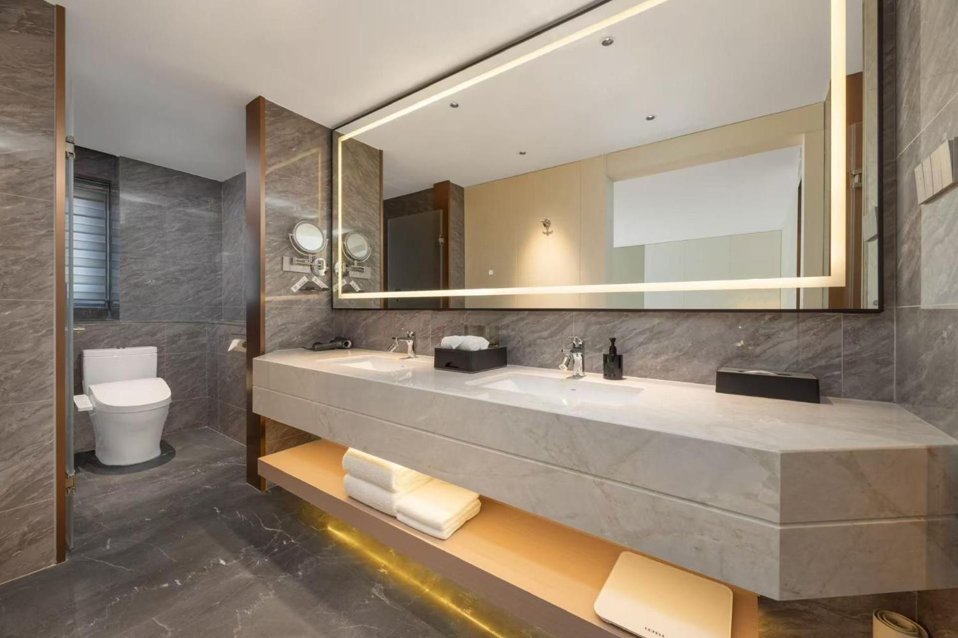 undefined Sun Flower Hotel and Residence 4