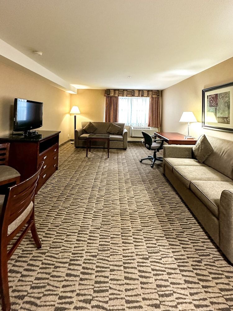 undefined Prestige Aberdeen Lodge Kamloops 3