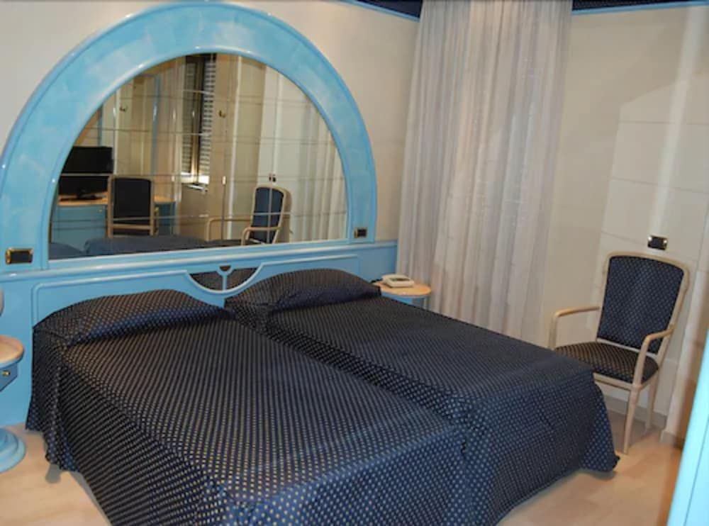 Hotel Europa Double Room Single Use 6