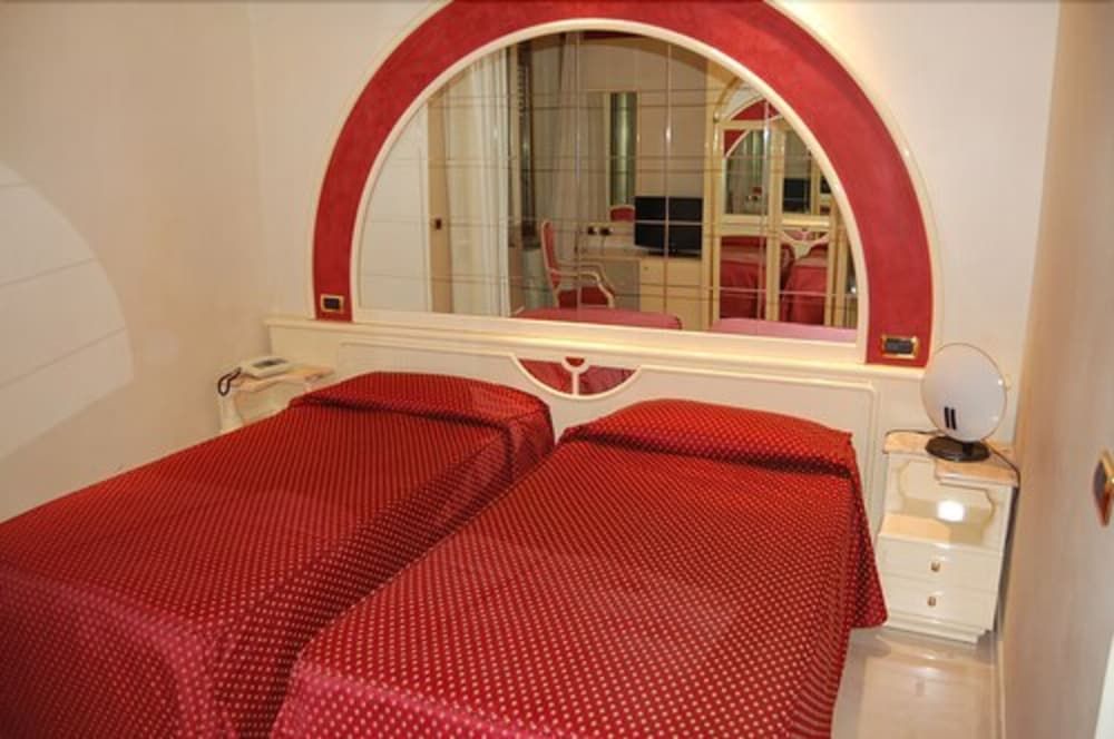 Hotel Europa Double Room Single Use 3