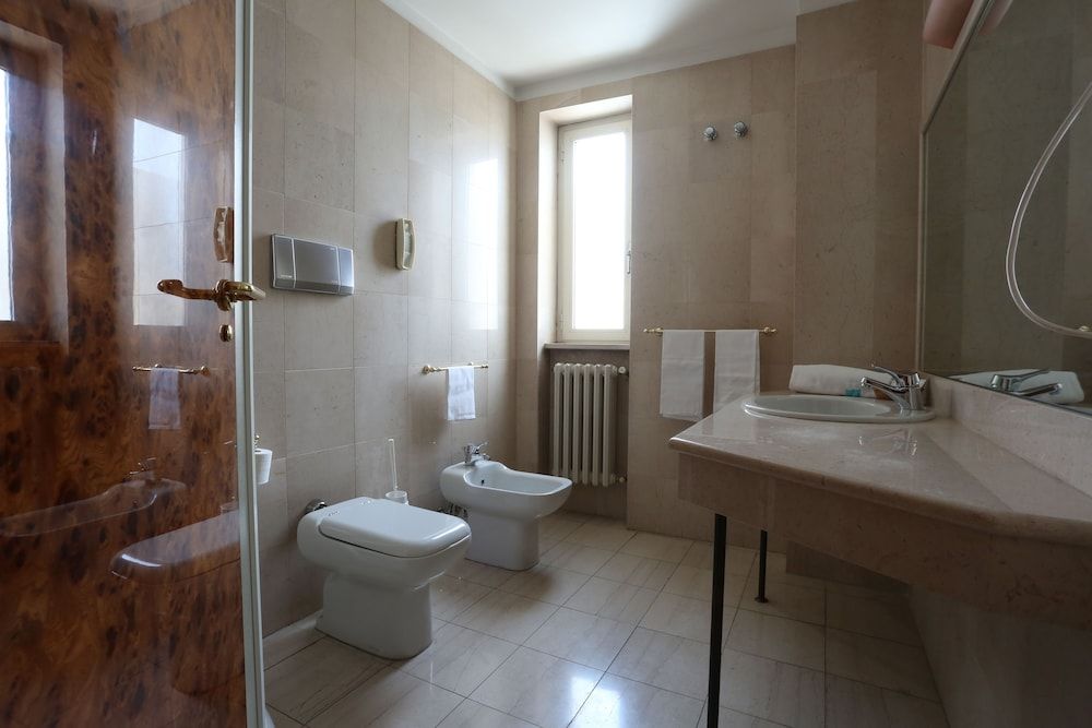 Hotel Europa Suite, 1 Double Bed 4