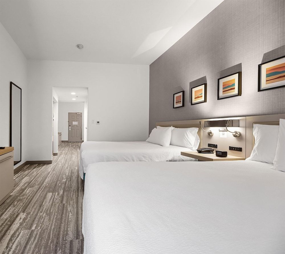 Two queen evolution junior suite